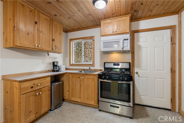 16365 State Highway 175, Cobb