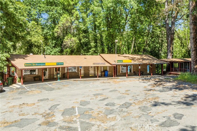 16360 State Highway 175, Cobb