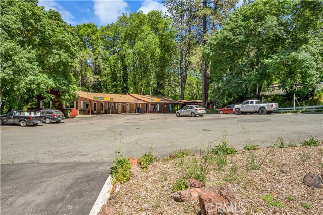 16360 State Highway 175, Cobb
