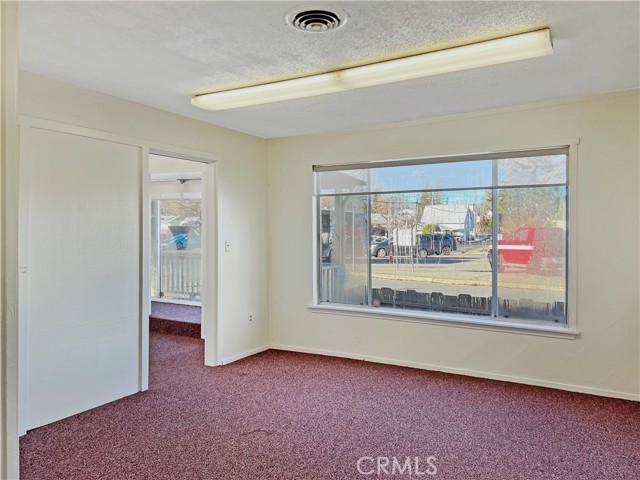 390 N Forbes Street, Lakeport
