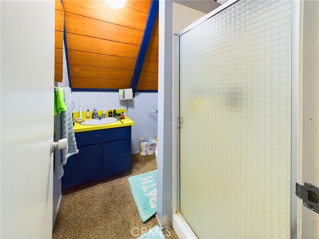 4456 Manzanita Avenue, Clearlake