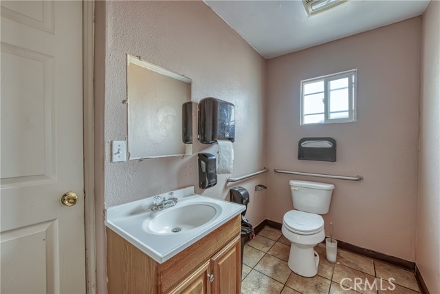 14094 Lakeshore Drive, Clearlake