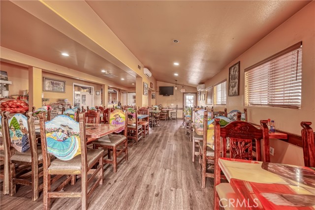 14094 Lakeshore Drive, Clearlake