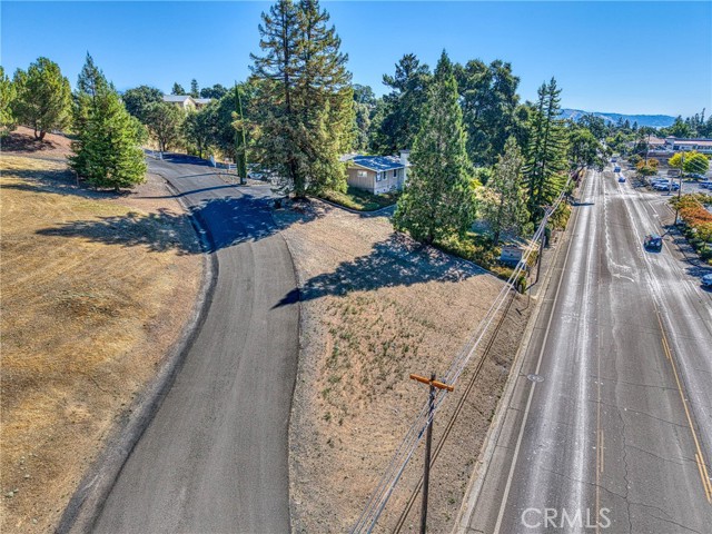 1002 11th Street, Lakeport