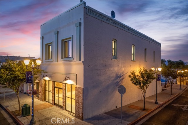 302 N Main Street, Lakeport