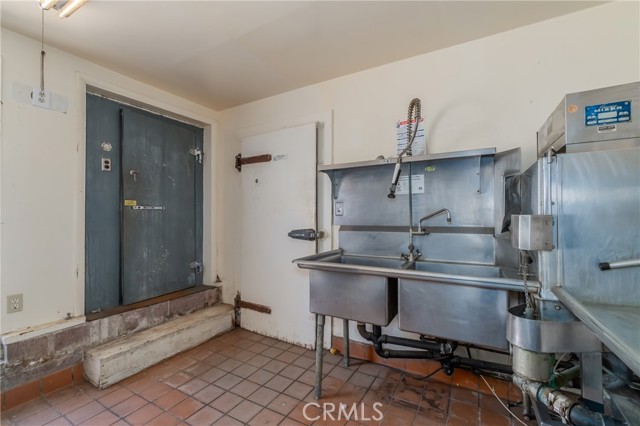 2509 Lakeshore Boulevard, Lakeport