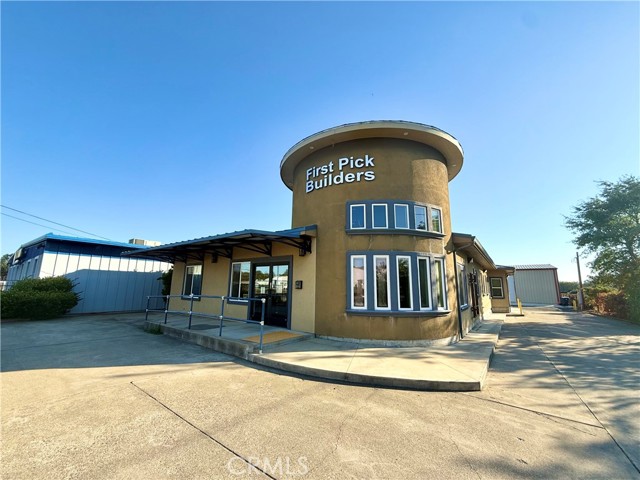 2480 S Main Street, Lakeport