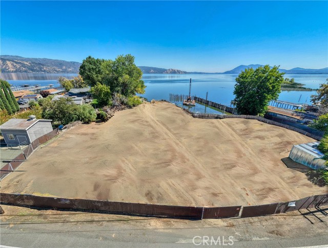 4270 Lakeshore Boulevard, Lakeport