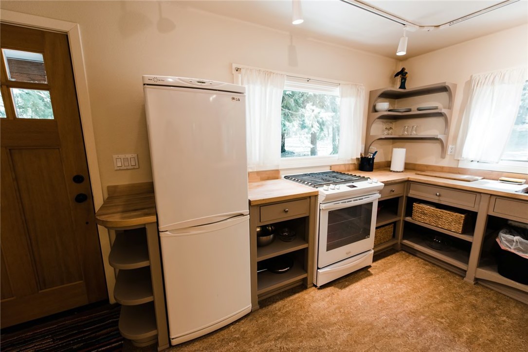 15960 Bottle Rock, Cobb