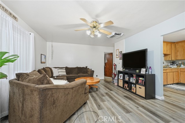 3511 Redwood Street, Clearlake