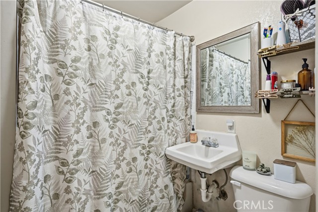 3511 Redwood Street, Clearlake