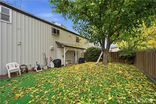 3511 Redwood Street, Clearlake