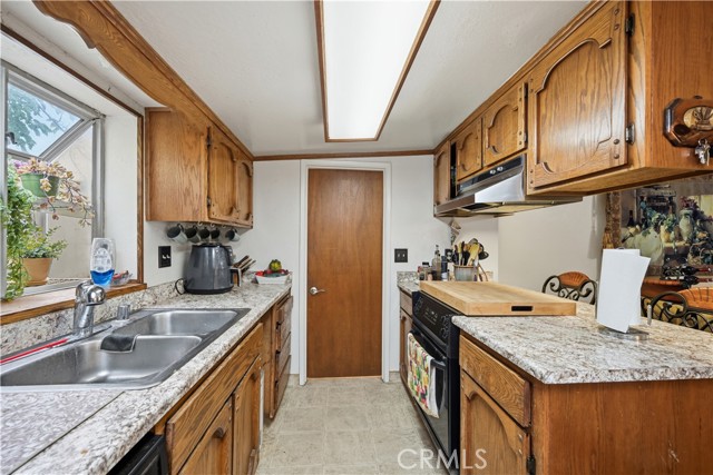 3511 Redwood Street, Clearlake