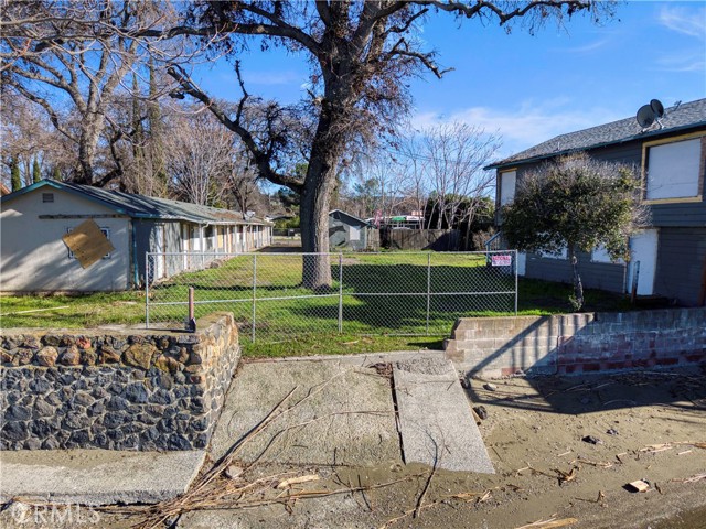 14151 Lakeshore, Clearlake