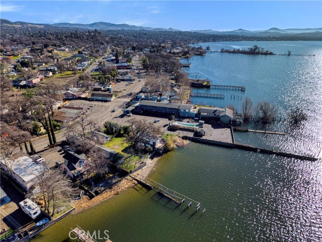 14151 Lakeshore, Clearlake
