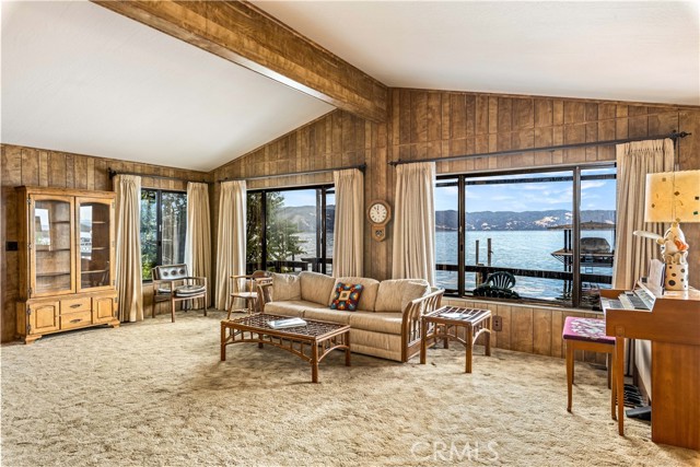 2776 Lakeshore, Lakeport