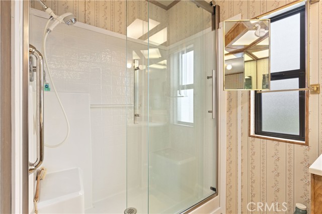 2776 Lakeshore, Lakeport