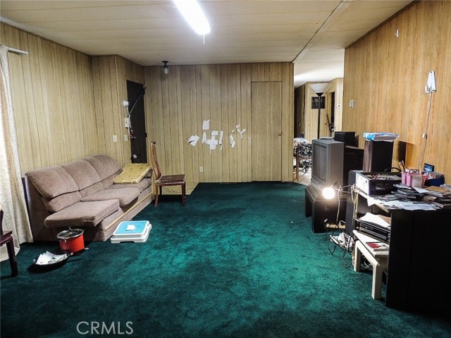 6000 E Highway 20, Lucerne