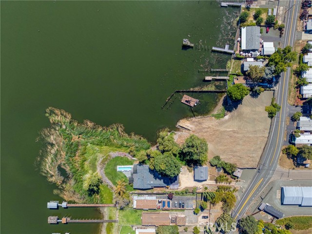 4270 Lakeshore Boulevard, Lakeport