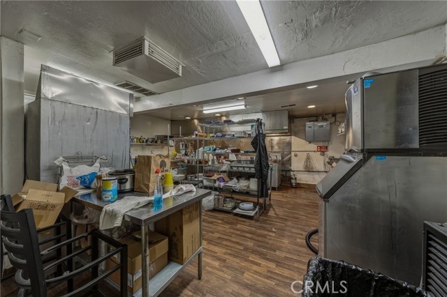 370 S Main, Lakeport