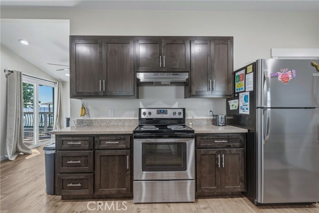 4550 Lakeshore, Lakeport