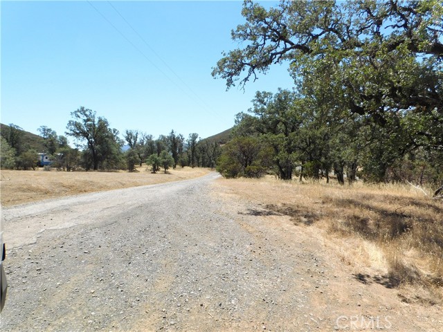 997 Watertrough Rd, Clearlake Oaks