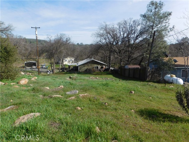 15095 Hillcrest Avenue, Clearlake