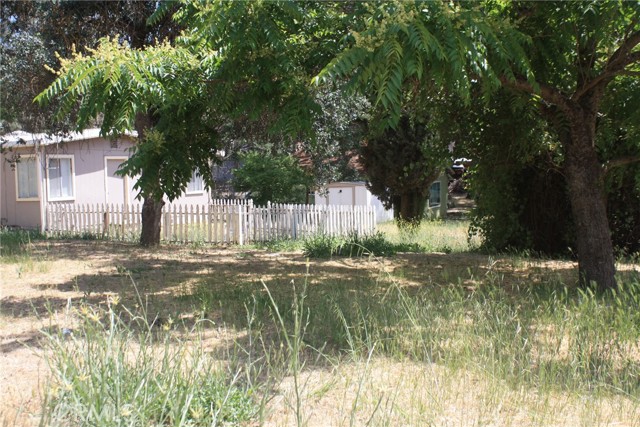5582 Cottage Avenue, Clearlake