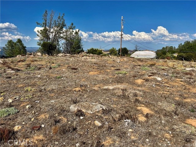 5010 Larkspur Way, Kelseyville