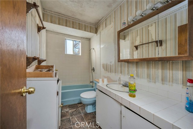 19665 Oat Hill Road, Middletown