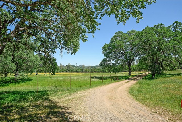 19665 Oat Hill Road, Middletown