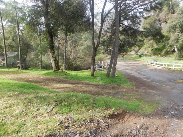 5560 Hale Avenue, Clearlake