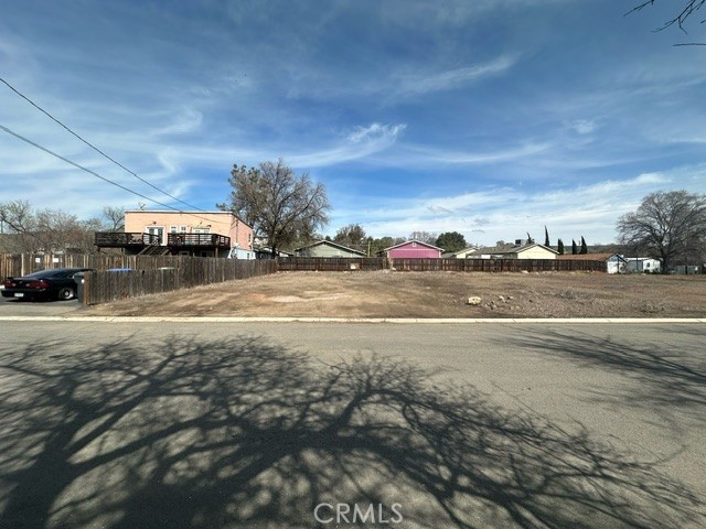 14240 Pearl Avenue, Clearlake