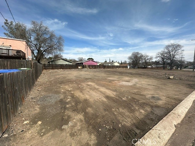 14240 Pearl Avenue, Clearlake