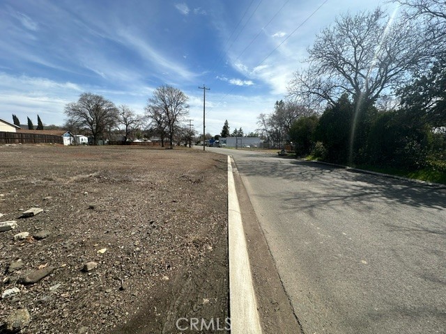 14240 Pearl Avenue, Clearlake