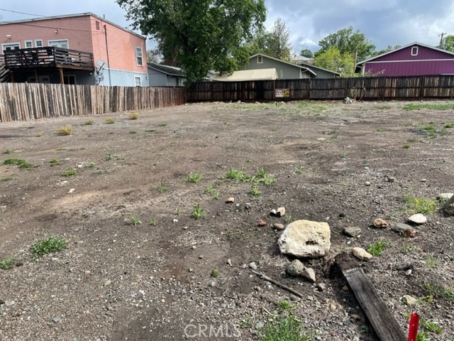 14240 Pearl Avenue, Clearlake