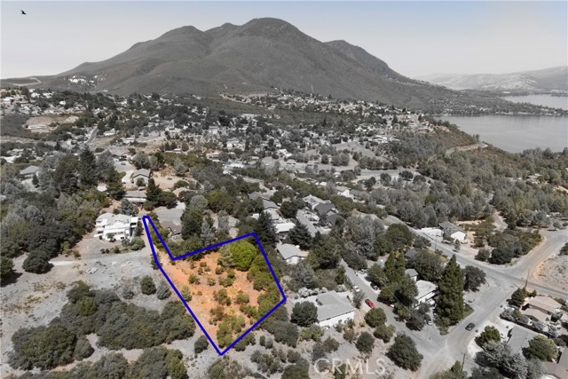 9785 Mount Hood Way, Kelseyville