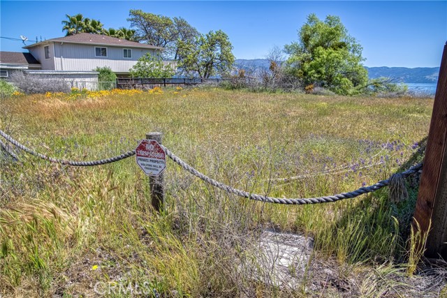 2832 Lakeshore Boulevard, Lakeport