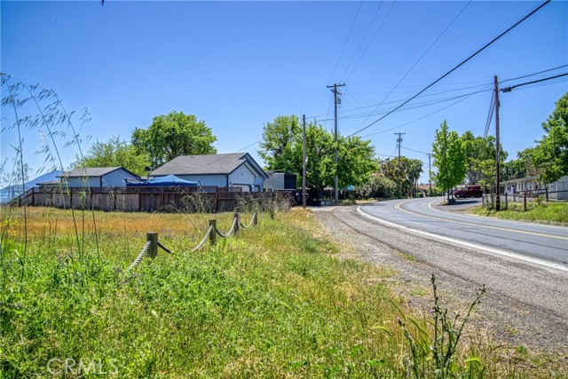 2832 Lakeshore Boulevard, Lakeport