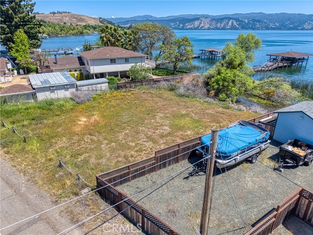 2832 Lakeshore Boulevard, Lakeport