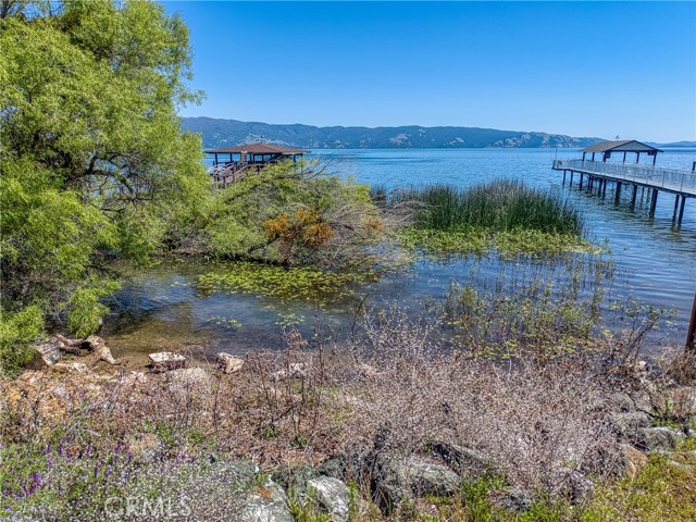 2832 Lakeshore Boulevard, Lakeport