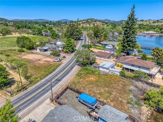 2832 Lakeshore Boulevard, Lakeport