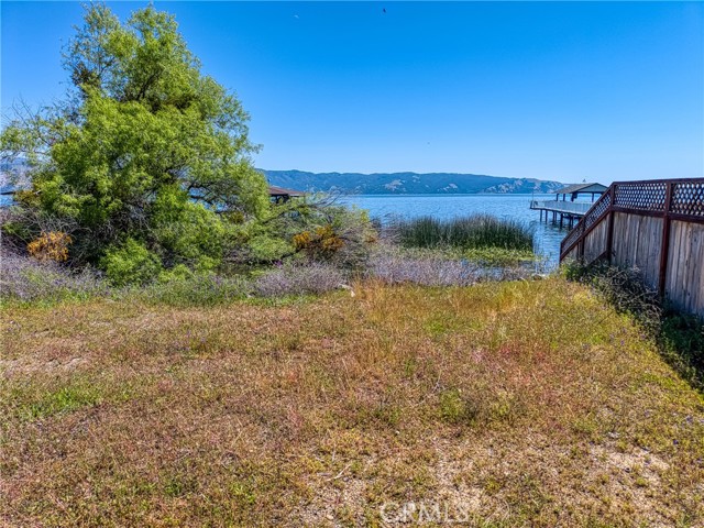 2832 Lakeshore Boulevard, Lakeport