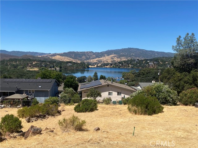 17211 Meadow View Drive, Hidden Valley Lake