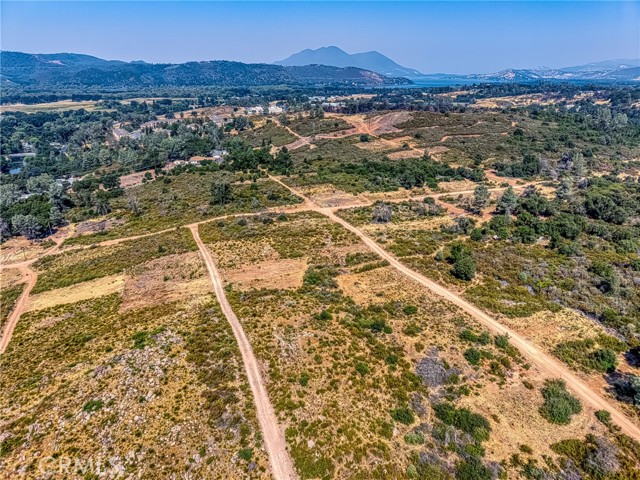 16462 5th Avenue, Clearlake