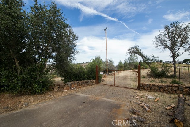 21541 Yankee Valley Road, Hidden Valley Lake
