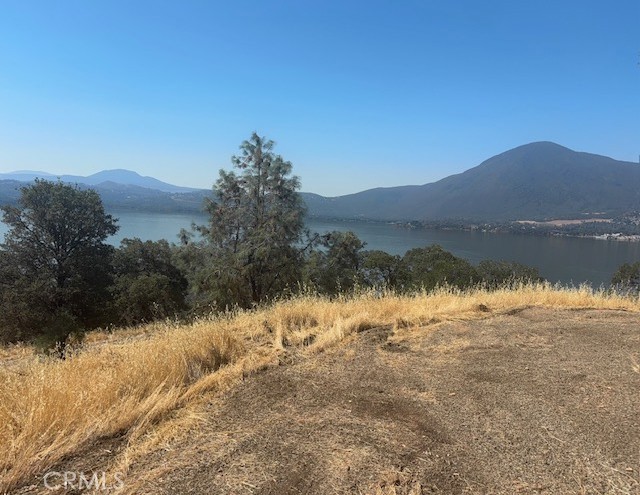 10877 Crestview Drive, Clearlake