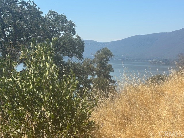 10877 Crestview Drive, Clearlake