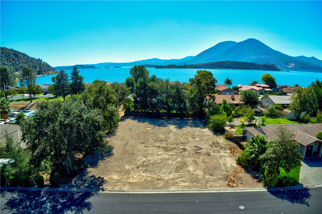 8541 Paradise Valley Boulevard, Lucerne