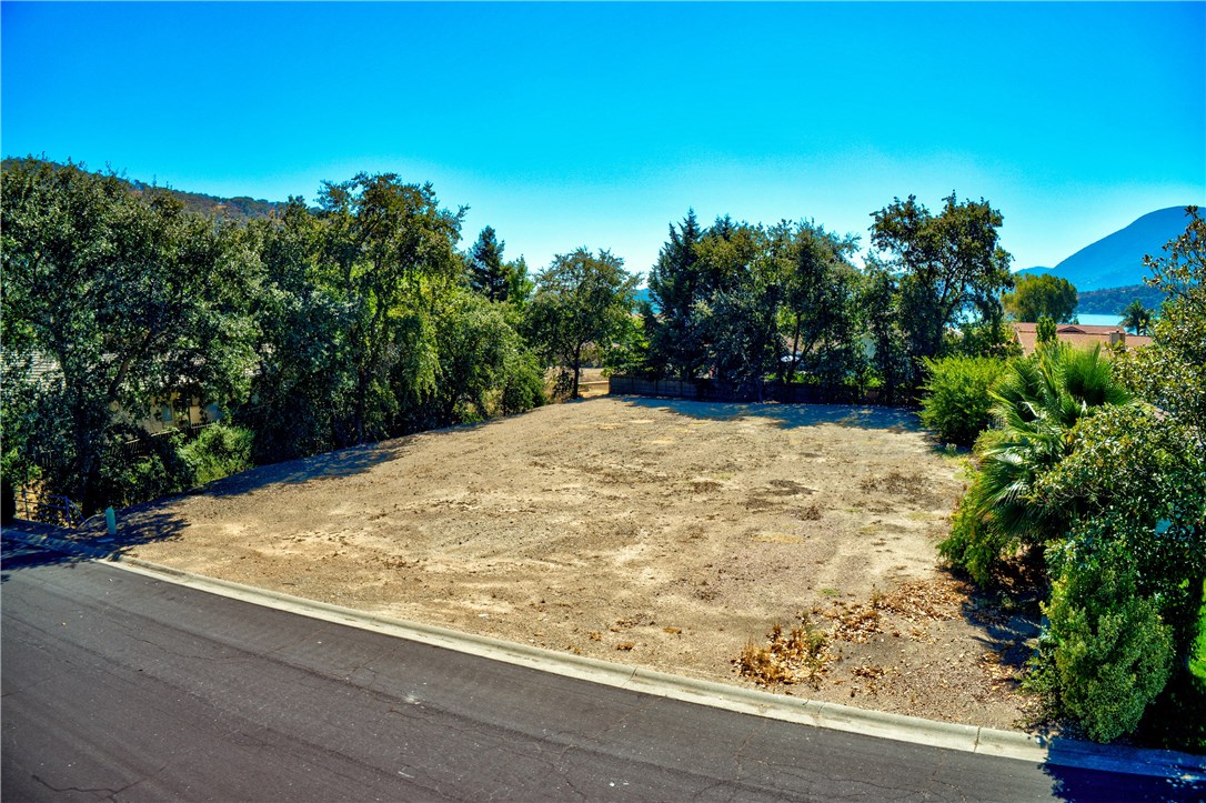 8541 Paradise Valley Boulevard, Lucerne